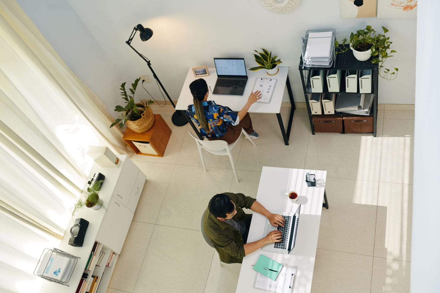 home-office-top-view-1440